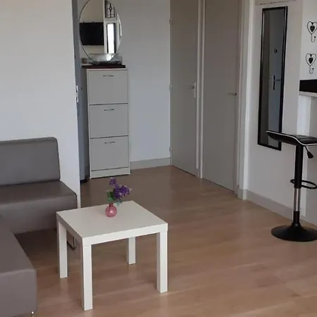 : Vur Sur Le Port Apartment *