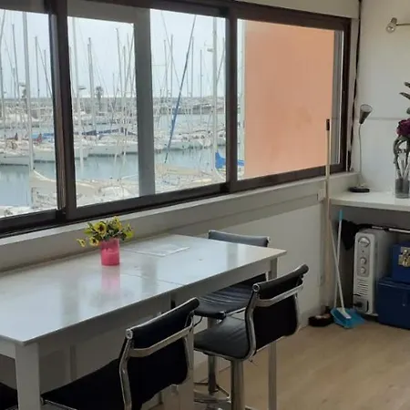 : Vur Sur Le Port Apartment *